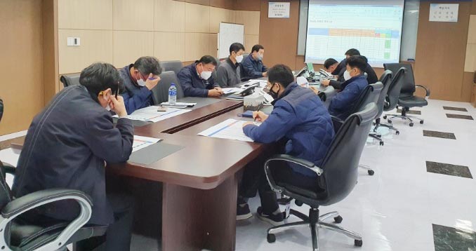 대전충정지역본부에서 매주 금요일 진행하는 위험성 분석 회의 모습